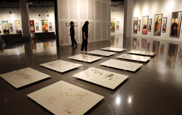 2024 부산비엔날레 현대미술관 1층 전시장 전경. 부산일보DB