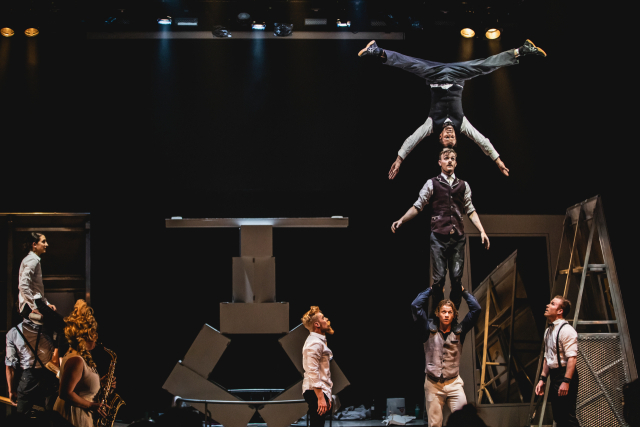 2024 부산국제공연예술마켓(BPAM) 개막작으로 선보일 캐나다 퀘벡 컨템포러리 아트 서커스 단체인 마신 드 시르크(Machine de Cirque)의 ‘라 갈르리(La Galerie·갤러리)’ 공연 모습. 부산문화재단 제공