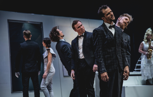 2024 부산국제공연예술마켓(BPAM) 개막작으로 선보일 캐나다 퀘벡 컨템포러리 아트 서커스 단체인 마신 드 시르크(Machine de Cirque)의 ‘라 갈르리(La Galerie·갤러리)’ 공연 모습. 부산문화재단 제공