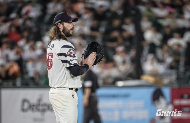 한화와의 시즌 10차전에서 선발 등판한 애런 윌커슨. 롯데 자이언츠 제공