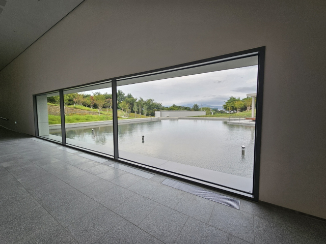 한국식 정원을 새롭게 해석한 대구 간송미술관의 연못. 김효정 기자