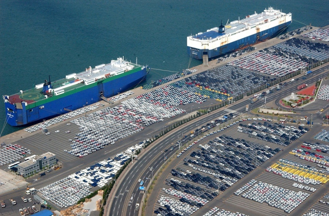 울산항 자동차부두 수출 현장. 부산일보DB