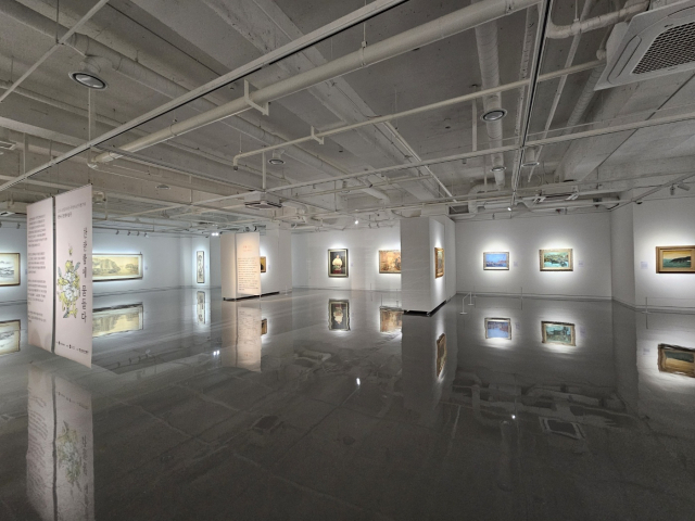 금샘미술관 전시 전경. 김효정 기자