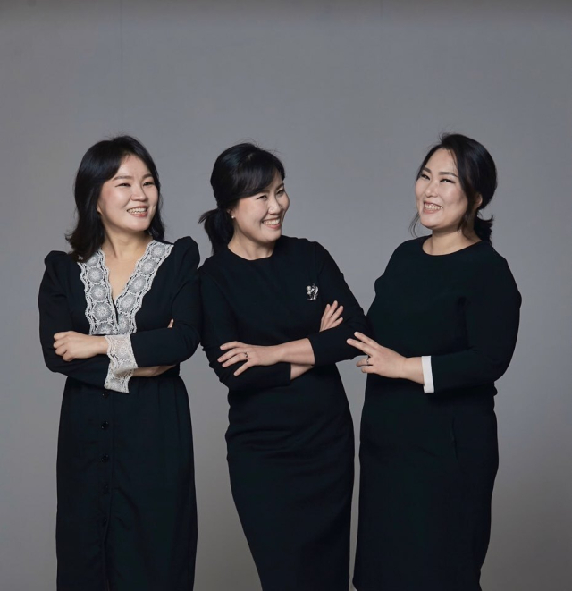 독일에서 공부하고, 현재 부산에 거주하는 세 명의 오르가니스트가 2020년 결성한 오르간 연주 그룹 ‘아벤트무지크’. 왼쪽부터 김지연, 강은경, 윤인화 오르가니스트. 아벤트무지크 제공