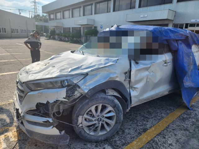 당시 사고 차량 모습. 경찰은 국과수 감정·CCTV분석·EDR분석 등을 통해 발파로 인한 사고였음을 파악했다. 유족 측제공