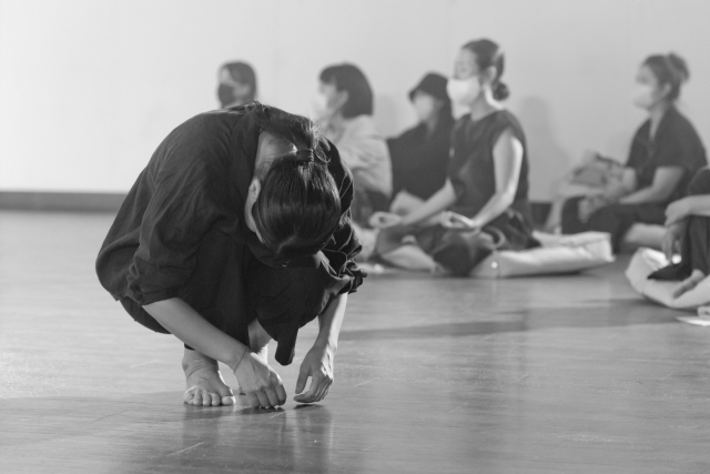 2024 랜덤 아트 프로젝트 작은방 기획 공연 ‘이루 말할 수 없는…’ 이미지컷. 진영아 제공