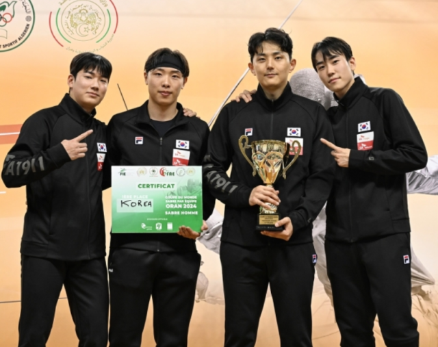 왼쪽부터 임재윤, 박상원, 하한솔, 도경동. 대한펜싱협회 제공