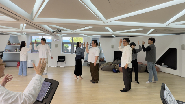 바로크 오페라 ‘아서 왕’ 연습 장면. 드림문화오페라단 제공