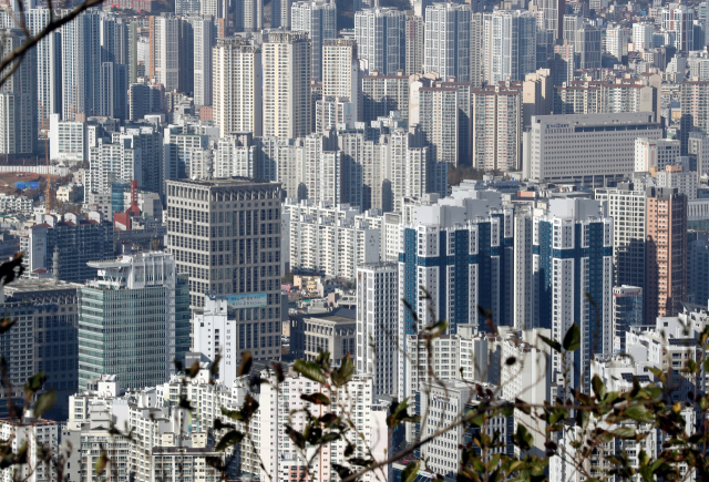 부산 연제구 일대 아파트와 고층빌딩 모습. 연합뉴스