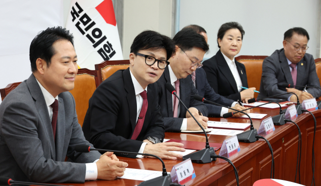 국민의힘 한동훈 대표가 25일 국회에서 열린 통일위원회 임명장 수여식 및 1차 회의에서 인사말 하고 있다. 연합뉴스