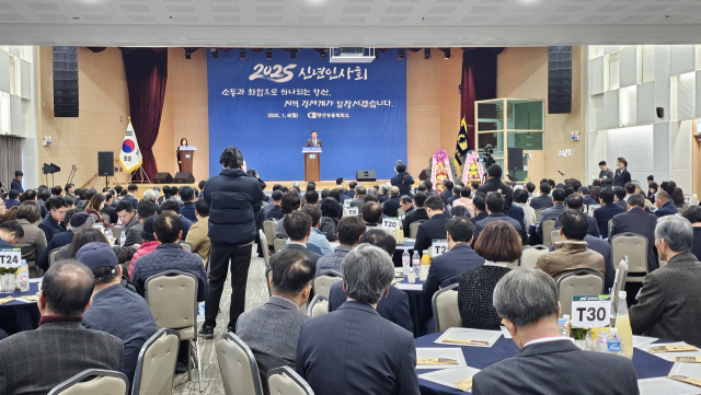 박창현 상의회장이 6일 신년 인사회에서 인사말을 하고 있다. 김태권 기자