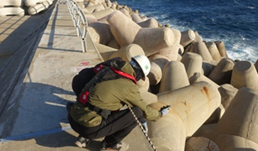 2024년 어항시설물 안전점검(외관조사). 어촌어항공단 제공