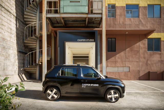 ‘캐스퍼 스튜디오 부산’ 비대면 시승 차량의 모습. 연합뉴스