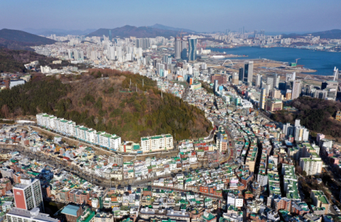 “부산, 아파트 위주 개발 지속… 공급 부담 가시화”