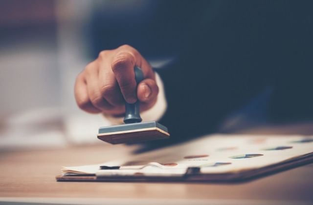 수협은행 등 법률에 따라 운영되는 조합·공사 등이 지점을 설치할 때, 예전에는 본점과 지점에서 모두 등기해야 했지만 앞으로는 본점 소재지에서만 등기하면 된다.(사진은 이미지 사진) 이미지투데이