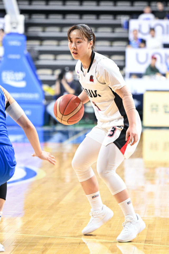 부산 BNK의 백업 요원으로 출전해 매 경기 빛나는 활약을 펼치고 있는 가드 김민아. WKBL 제공