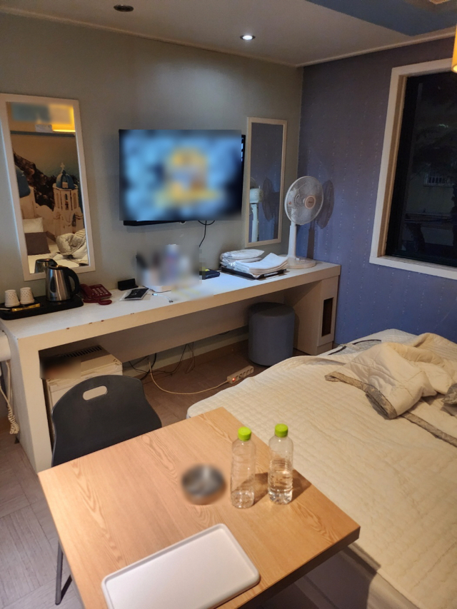 부산경찰청이 지난 21일 성매매 알선을 적발한 연제구 한 숙박업소. 부산경찰청 제공