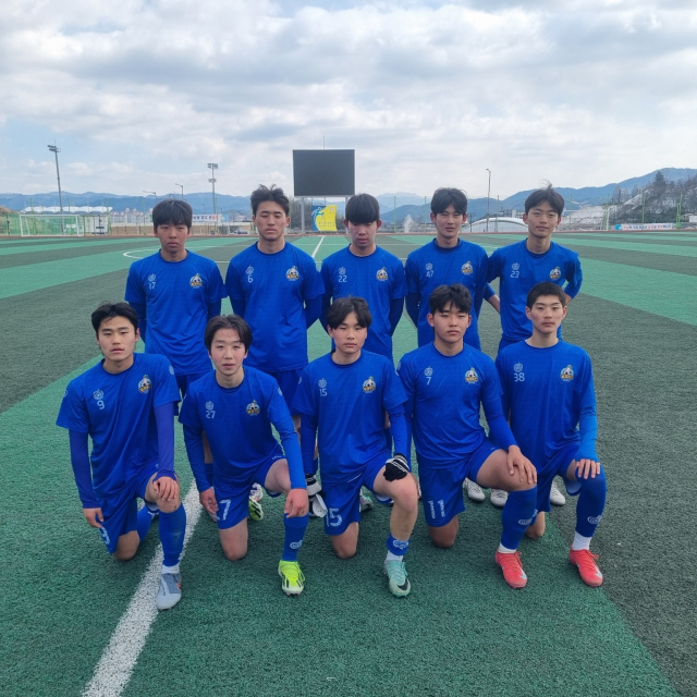 본격적으로 훈련에 들어간 함양FC U-18 축구단 모습. 고성군에서 열리는 문화체육관광부장관배 전국고등학교 축구대회를 시작으로 장도에 오른다. 함양FC U-18 축구단 제공