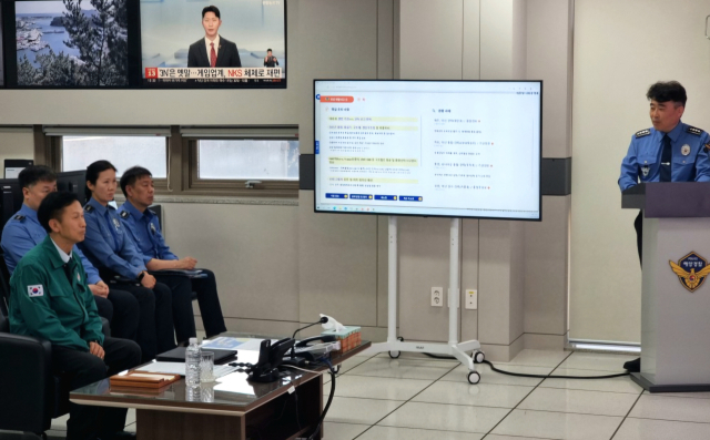 송명달 해양수산부 차관은 16일 제주도를 찾아 해양안전특별경계 태세를 점검하고, 제2066재성호 침몰사고 피해자 가족을 만나 위로했다. 해수부 제공