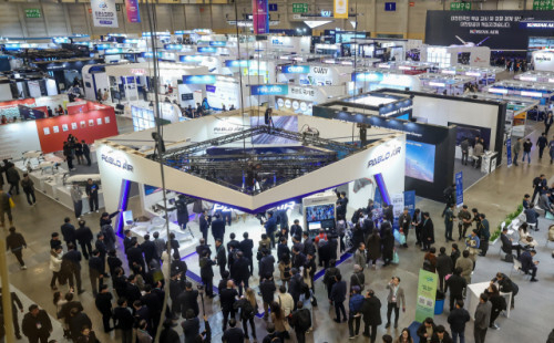 아시아 최대 드론 전시회 및 콘퍼런스인 ‘DSK 2025(드론쇼코리아)’가 26일 부산 해운대구 벡스코 제1전시장에서 개막했다. 김종진 기자 kjj1761@