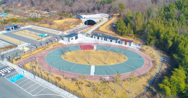 고성군 남산공원 힐링캠핑장이 오는 14일 정식 운영에 들어간다. 고성군 제공