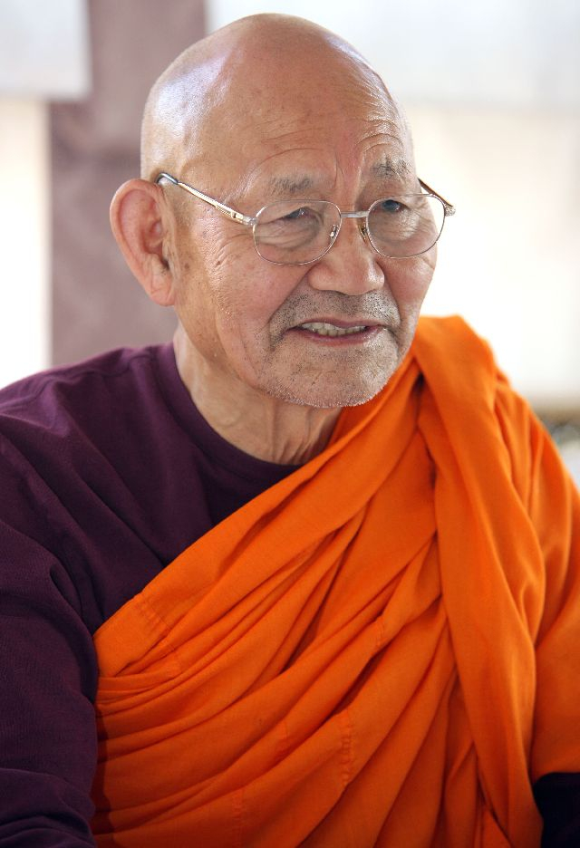 도성/뿐냐산또/부산 태종사 스님 2009.11.18 부산일보DB