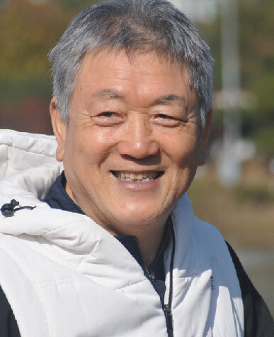 20회 사이펀 문학 토크 초대시인 신진. 사이펀 제공