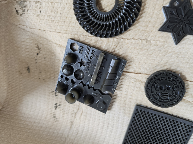 한국남동발전 발전소에서 발생하는 석탄재를 재활용해 만든 3D프린팅 원료 시제품. 한국남동발전 제공