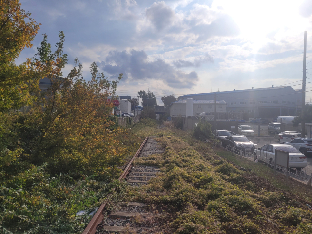 울산미포국가산단을 통과하는 장생포선 폐선 부지 2만 7176㎡가 기업 공장 용지로 조성될 예정이다. 울산시 제공