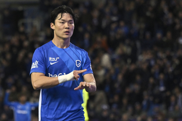 31일 벨기에 헹크에서 열린 챔피언스 플레이오프 1라운드 헨트와의 경기에서 오현규가 헹크의 4번째 골을 넣은 후 기뻐하고 있다. AFP연합뉴스