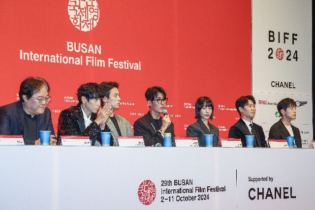 지난해 10월 부산 해운대구 신세계백화점 센텀시티점 문화홀에서 열린 제29회 부산국제영화제(BIFF) 개막작 ‘전, 란’ 기자회견 모습. BIFF는 올해 영진위 지원 금액이 5억 4700만 원으로 확정됐다. 김종진 기자 kjj1761@