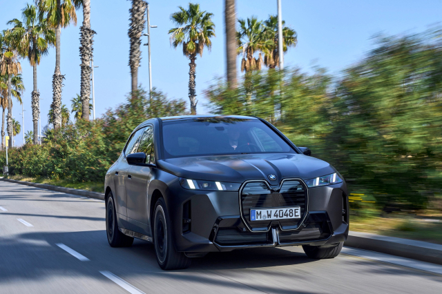 ‘2025 서울모빌리티쇼’가 오는 4일 고양 킨텍스에서 개막한다. 이번에 선보일 BMW ‘뉴 iX M70 x드라이브’. BMW코리아 제공