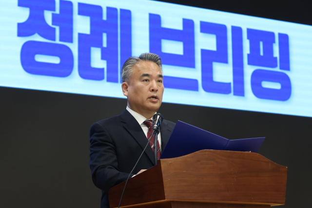 김성근 대한의사협회 대변인이 3월 28일 서울 용산구 의협회관에서 정례브리핑을 하고 있다. 연합뉴스