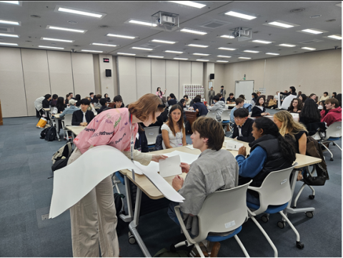 조별활동 토론 장면