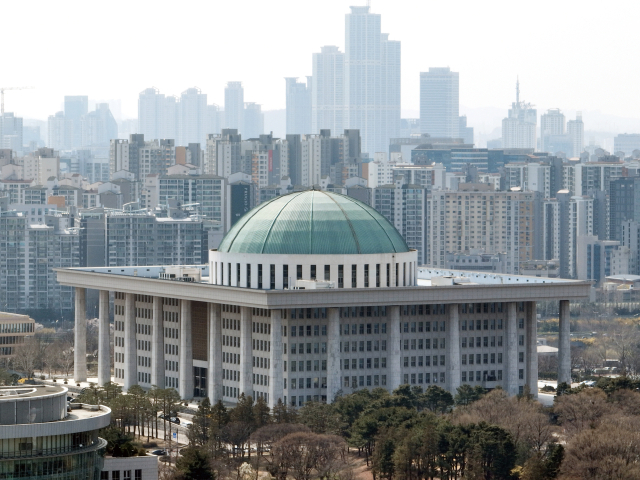 헌재가 윤석열 전 대통령의 파면을 결정한 4일 서울 여의도 국회 모습. 연합뉴스