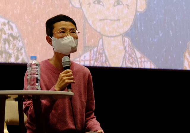 2023년 11월 제25회 부산독립영화제에서 특별 상영된 '뼈' GV 때의 신나리 감독. 당시 백혈병 투병 중이었다. 부산독립영화협회 제공