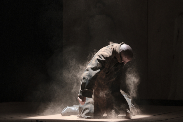 제22회 부산국제연극제 개막작인 이탈리아 연극 '‘Tragudia-오이디푸스의 노래'의 한 장면. 부산국제연극제조직위 제공