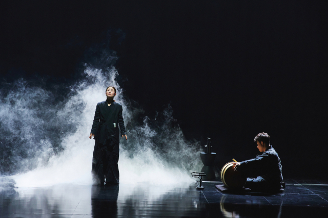 이자람의 판소리 '눈, 눈, 눈'은 6월 14~15일 이틀간 부산 무대를 갖는다. ⓒLG아트센트, Studio AL