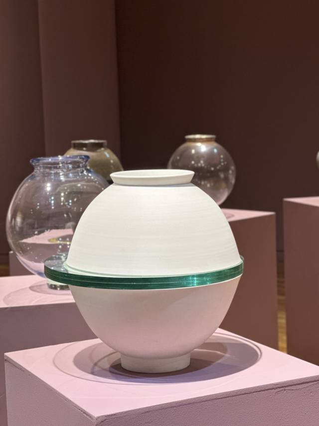 강민성 작가 유리 작품. 김은영 기자