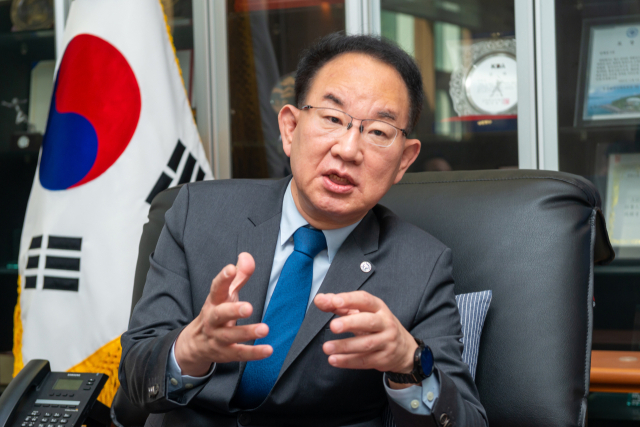 한수환 동의대 총장은 <부산일보> 취재진과의 인터뷰에서 글로컬대학30 사업과 연계해 양방·한방·요양병원을 합친 의료 복합단지를 조성하겠다고 밝혔다.