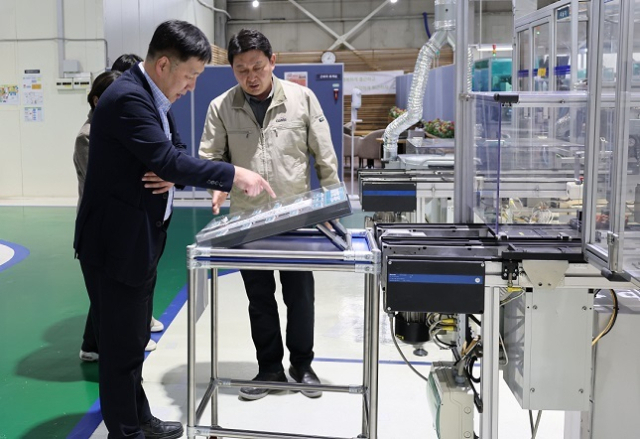 자동차 부품업체 ㈜코아비스의 스마트공장 모습. 부산일보 DB