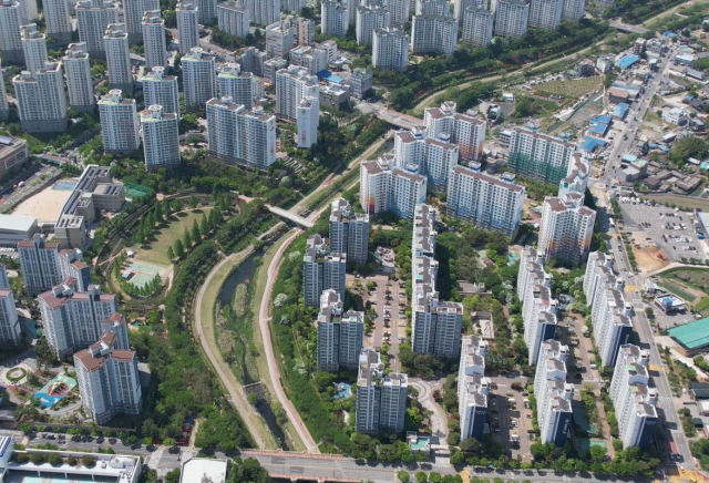 부산 기장군 정관읍 정관신도시 일대를 가로지르는 좌광천 지방정원 전경. 기장군청 제공