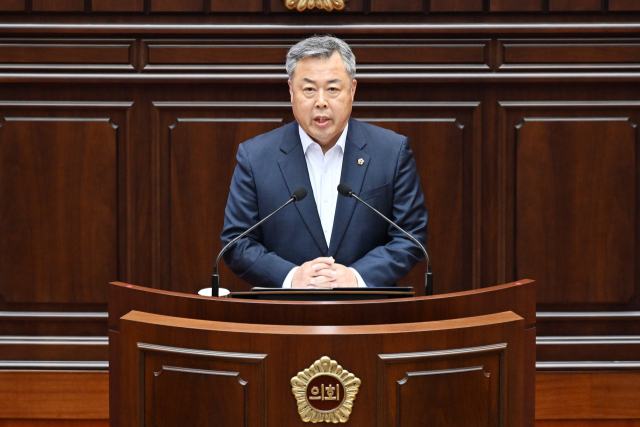 부산시의회 건설교통위원회 부위원장인 박진수(비례) 의원은 1일 제328회 임시회 5분 자유발언을 통해 명절 기간 부산시 대중교통 요금 면제를 제안했다. 부산시의회 제공