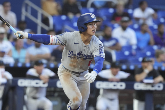 로스앤젤레스 다저스 김혜성이 7일(한국 시간) 마이애미에서 열린 마이애미 말린스와의 경기 8회 초에 안타를 기록했다. AP연합뉴스