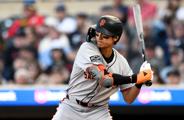 샌프란시스코 이정후가 11일(한국 시간) 2025 미프로야구 메이저리그 미네소타전에서 4회 헛스윙하고 있다. AFP연합뉴스
