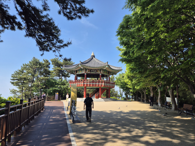 해운대구 달맞이길 해월정 전경. 해운대구청 제공