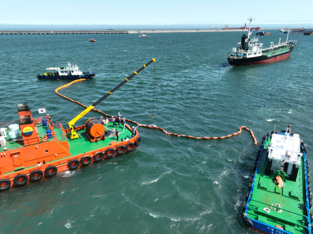 울산항만공사(UPA)는 20일 오후 울산 북신항 일원에서 2025년 재난대응 안전한국훈련을 실시했다. UPA 제공