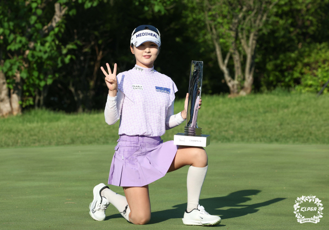 지난 18일 KLPGA 투어 두산 매치플레이에서 우승한 이예원. KLPGA 제공