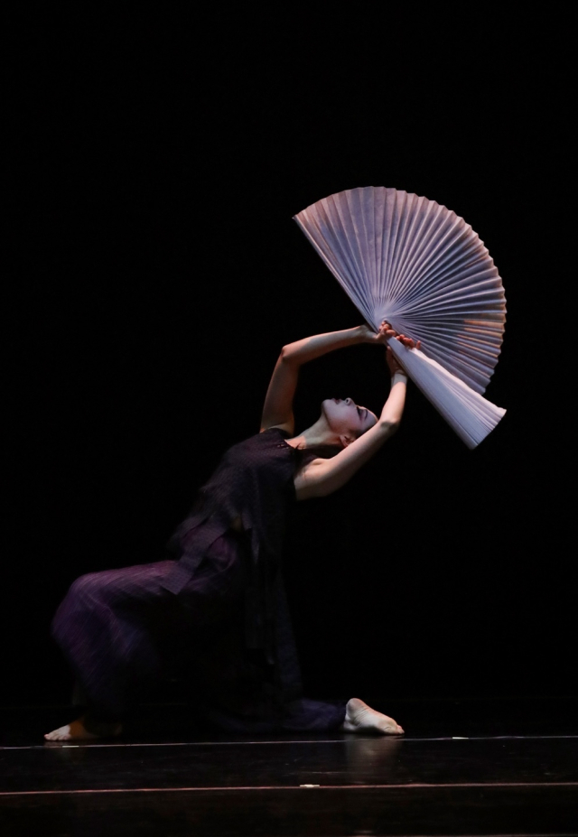 백다경 공연 모습. 민족미학연구소 제공