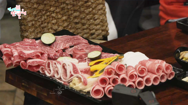 튼튼식당 송정본점의 샤브와 구운고기를 즐길 수 있는 세트 메뉴. MBC '전지적 참견 시점' 캡처